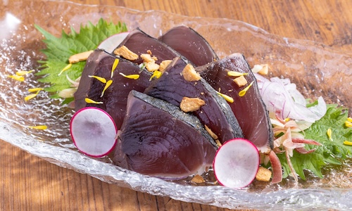 静岡県・焼津産 藁焼きカツオのタタキ