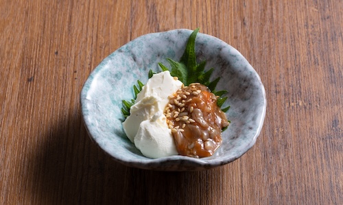 マグロ酒盗クリームチーズ